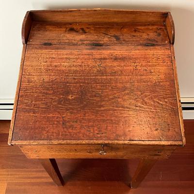 L424 Antique Primitive Slant Front Desk with Key