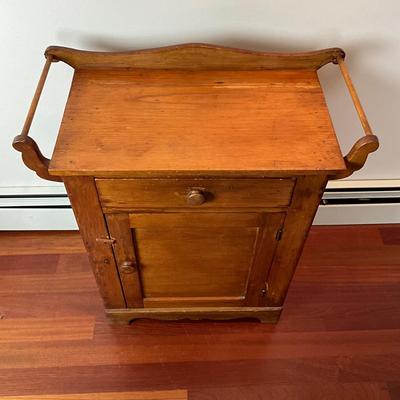 L425 Antique Pine Wash Stand