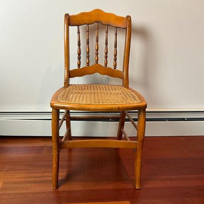 L427 Antique Pine Spool Leg Jenny LInd Style Table with Pine Cane Seat Chair