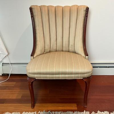 L431 Antique Channel Back Upholstered Accent Chair