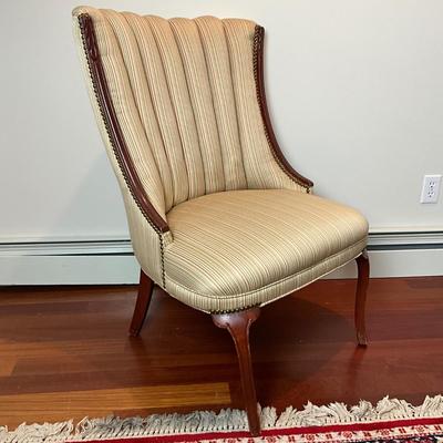 L431 Antique Channel Back Upholstered Accent Chair
