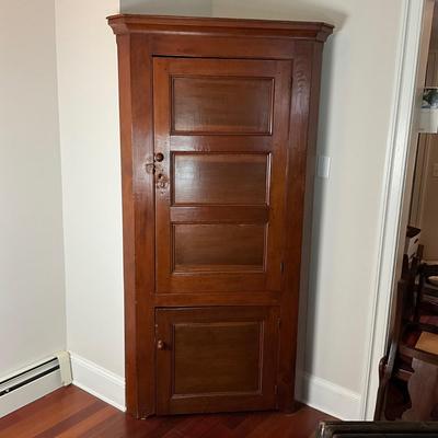 L432 Antique Pine Corner Cabinet
