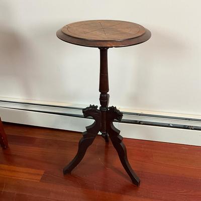 DR450 Antique Victorian Pedestal Table