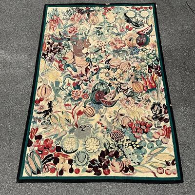 D477 Vintage William Morris Style Hooked Wool Rug