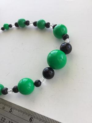 Green and black fashion beaded necklace
