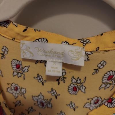 Women's Flowy Floral Tops Size Small (PBC-BBL)