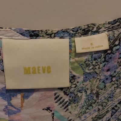 Women's Flowy Floral Tops Size Small (PBC-BBL)