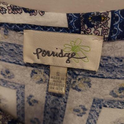 Women's Flowy Floral Tops Size Small (PBC-BBL)