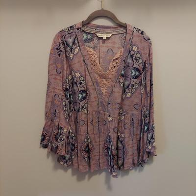 Women's Flowy Floral Tops Size Small (PBC-BBL)