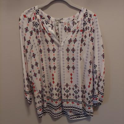 Women's Flowy Floral Tops Size Small (PBC-BBL)
