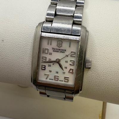 Victorinox Swiss Army & Seiko Quartz Watches (ST-HS)