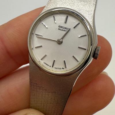 Victorinox Swiss Army & Seiko Quartz Watches (ST-HS)