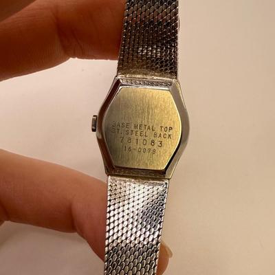 Victorinox Swiss Army & Seiko Quartz Watches (ST-HS)