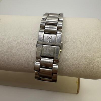 Victorinox Swiss Army & Seiko Quartz Watches (ST-HS)