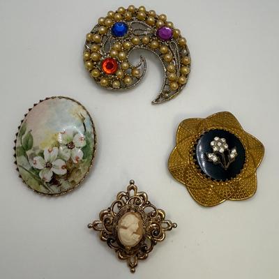 Vintage Jewelry Variety (ST-HS)