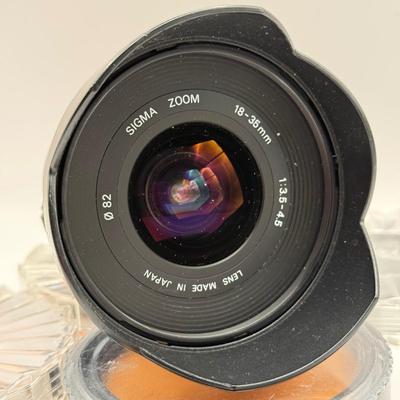 LOT 41K: Sigma AF Aspherical Zoom Lens 18-35mm w/ Filters