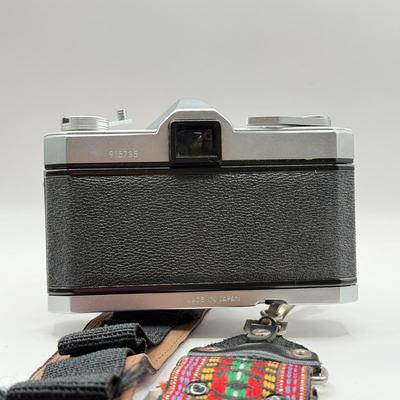 LOT 42K: Vintage Kowa SE T R 35mm Film Camera w/ Lenses: Kowa-R 1:4/200 & 50mm