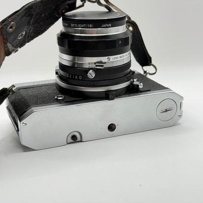 LOT 42K: Vintage Kowa SE T R 35mm Film Camera w/ Lenses: Kowa-R 1:4/200 & 50mm
