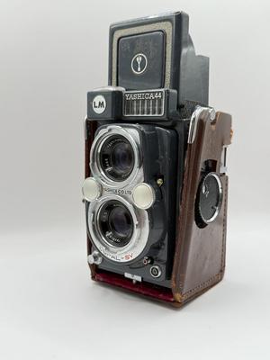 LOT 43K: Medium Format Twin Lens Reflex 120mm Cameras: Lubitel 166U & Yashica LM Copal-SV