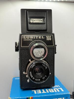 LOT 43K: Medium Format Twin Lens Reflex 120mm Cameras: Lubitel 166U & Yashica LM Copal-SV