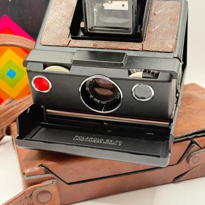 LOT 45K: Polaroid SX-70 Land Camera Alpha w/ Leather Case & Manual