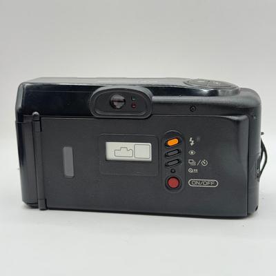 LOT 46K: 35mm Film Cameras: Canon Mega Zoom 105, Minolta Freedom Vista & Pentax IQZoom 920m