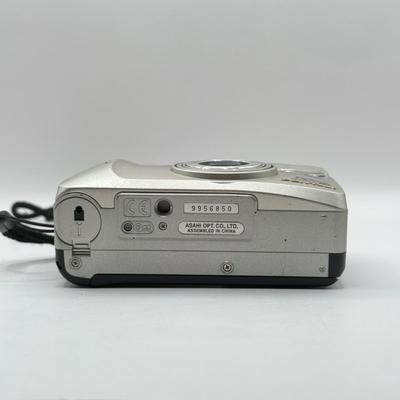 LOT 46K: 35mm Film Cameras: Canon Mega Zoom 105, Minolta Freedom Vista & Pentax IQZoom 920m