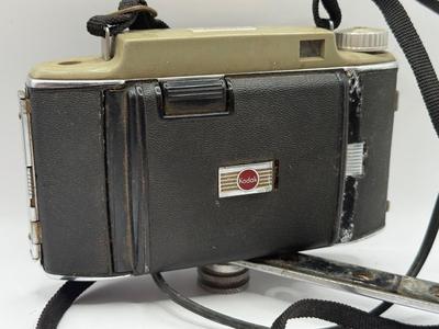 LOT 47K: Vintage Folding Cameras: Pho-tak Foldex 20 & Kodak Tourist II Camera