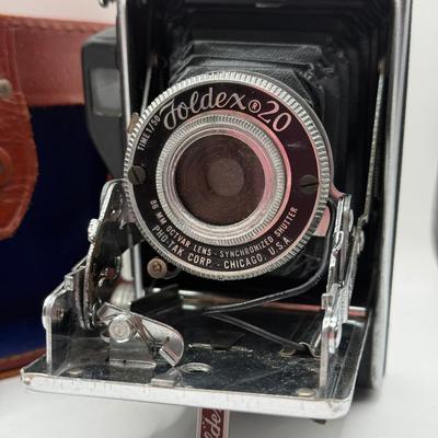 LOT 47K: Vintage Folding Cameras: Pho-tak Foldex 20 & Kodak Tourist II Camera