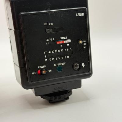 LOT 51K: Vivitar 58mm f/4.5-5.6 MC Macro Focusing Zoom Lens, Bower SFDRF Flash, Vivitar Auto Thyristor 2600-D Flash, DeJUR 135mm f/2.8...
