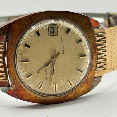 LOT 54J: Vintage Voumard 17 Jewels "2000" Watch w/ Box (working)