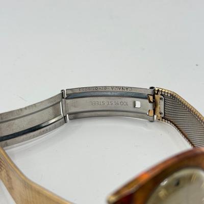 LOT 54J: Vintage Voumard 17 Jewels "2000" Watch w/ Box (working)