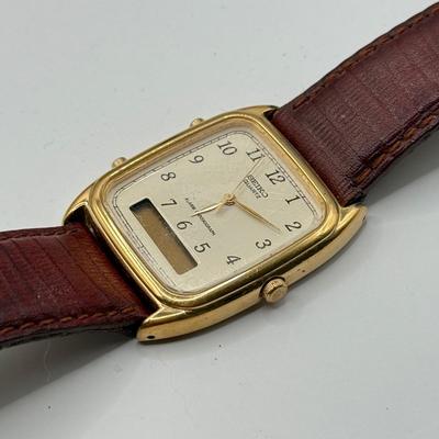 LOT 56J: Men's Watches, Cufflink Pair & Tie Clips: Wenger Swiss Military, Swank, Seiko & Pulsar