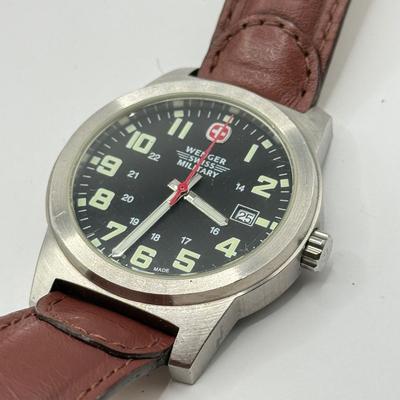 LOT 56J: Men's Watches, Cufflink Pair & Tie Clips: Wenger Swiss Military, Swank, Seiko & Pulsar