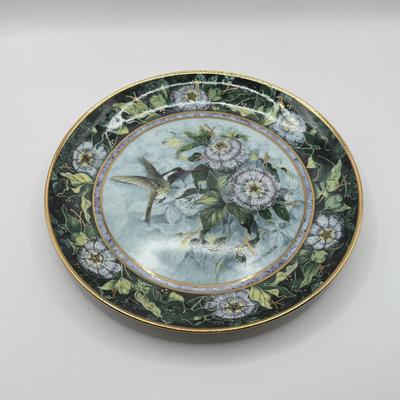 LOT 64K: Bird Themed China: Wedgwood Kutani Crane Bud Vase, Royal Doulton Theresa Politowicz Hummingbird Heirloom Plates & Vintage...