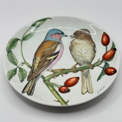 LOT 64K: Bird Themed China: Wedgwood Kutani Crane Bud Vase, Royal Doulton Theresa Politowicz Hummingbird Heirloom Plates & Vintage...