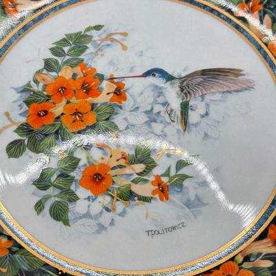 LOT 64K: Bird Themed China: Wedgwood Kutani Crane Bud Vase, Royal Doulton Theresa Politowicz Hummingbird Heirloom Plates & Vintage...