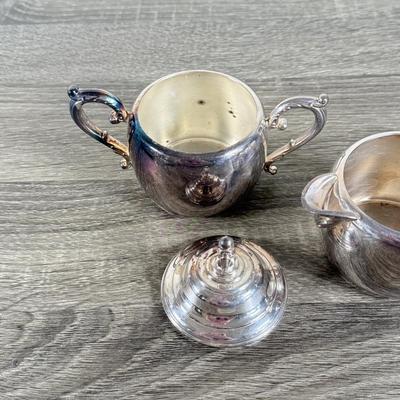 LOT 68K: Vintage William A Rogers by Oneida Silversmiths Silver Plated Tea Set