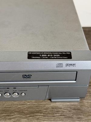 LOT 80K: Sanyo Progressive Scan DVD Player/VCR DVW-7200