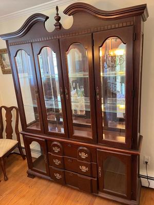 LOT 83D: Vintage Lighted Dining Hutch / China Cabinet