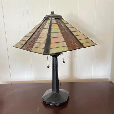 LOT 87L: Glass Shade Table Lamp