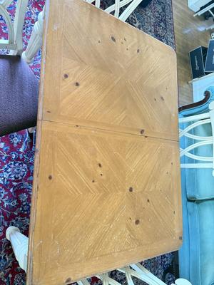 LOT 108L: Vintage Country Style Hutch & Table w/ 4 Chairs