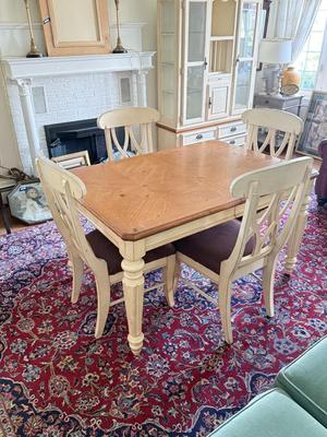 LOT 108L: Vintage Country Style Hutch & Table w/ 4 Chairs