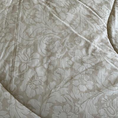 UBR8383 Queen Adrienne Vitadini Bedspread Set