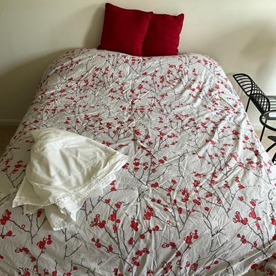 UBR8384 JC Penney Cherry Blossom Queen Bedspread