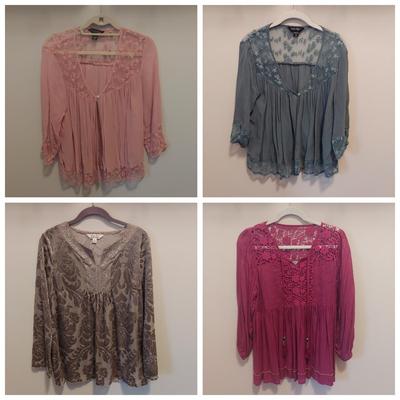 Anthropologie Flowy Tops Size Small Medium (PBC-BBL)