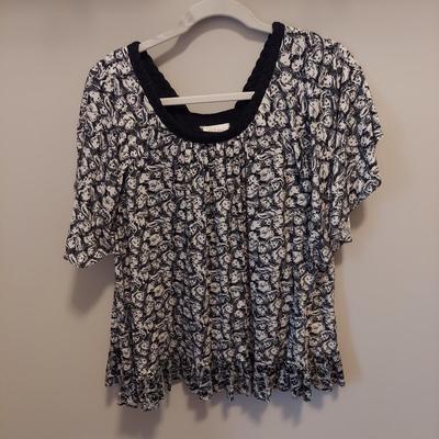 Anthropologie Flowy Tops Size Small Medium (PBC-BBL)