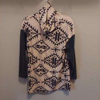 Sweaters & Knits Small Medium (PBC-BBL)