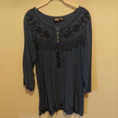 Chambray Blue Tops Small/Medium (PBC-BBL)
