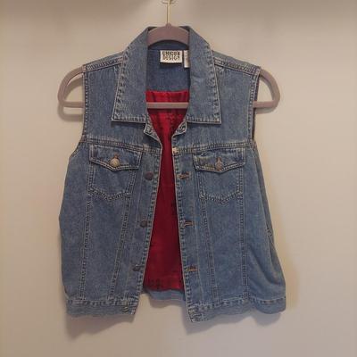 90s/00s Tops & Vests Small (PBC-BBL)